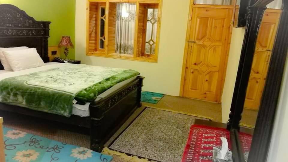 Fairy Land Hotel Karimabad  Buitenkant foto